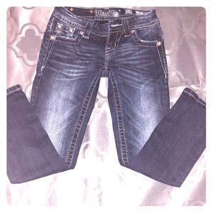 MISS ME CAPRI BRAND NEW CONDITION Size 23